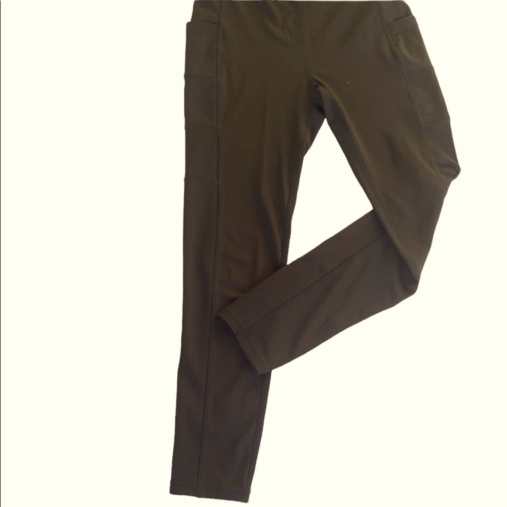 Pop fit leggings with side pockets